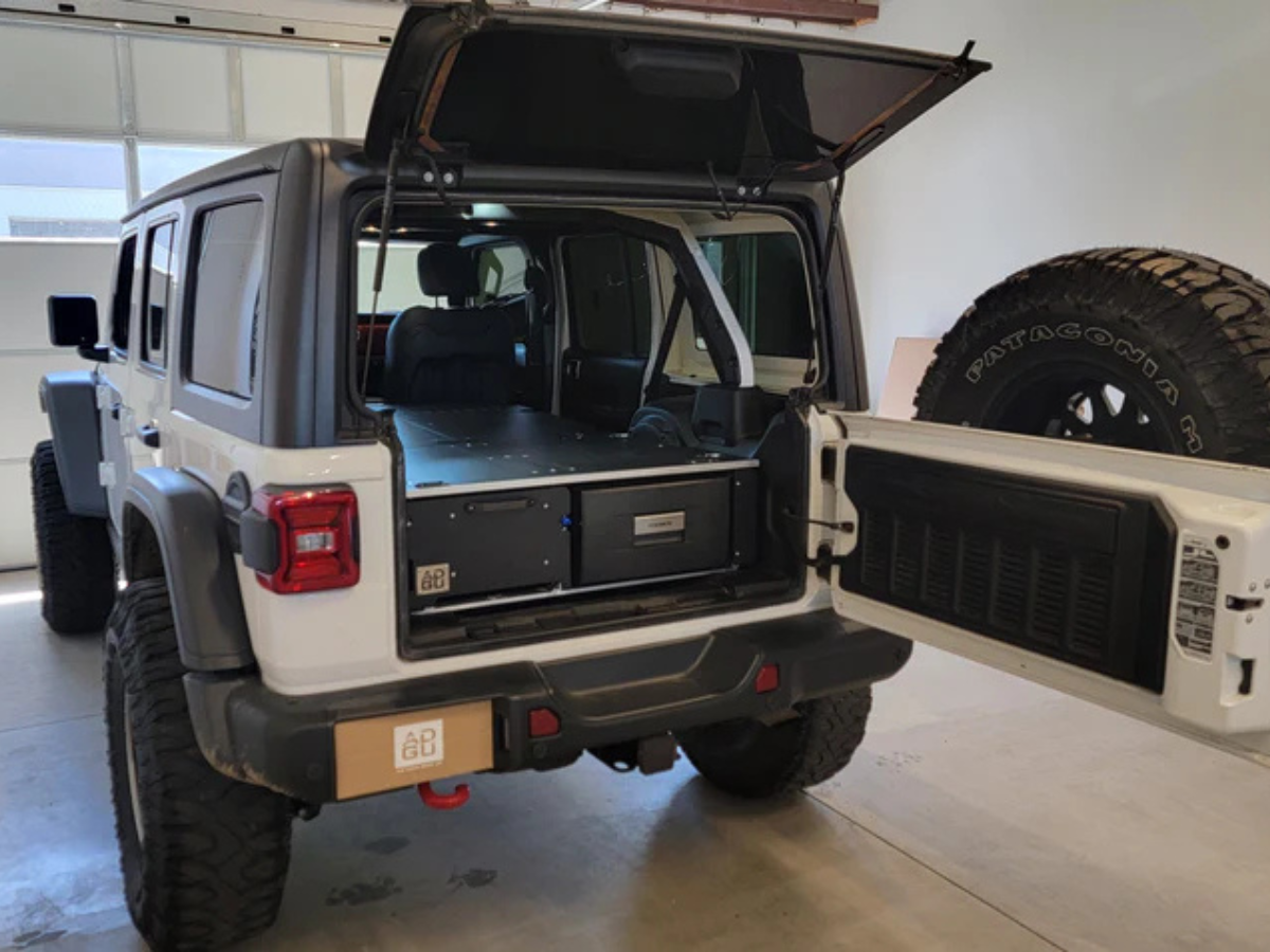 jeep overland storage