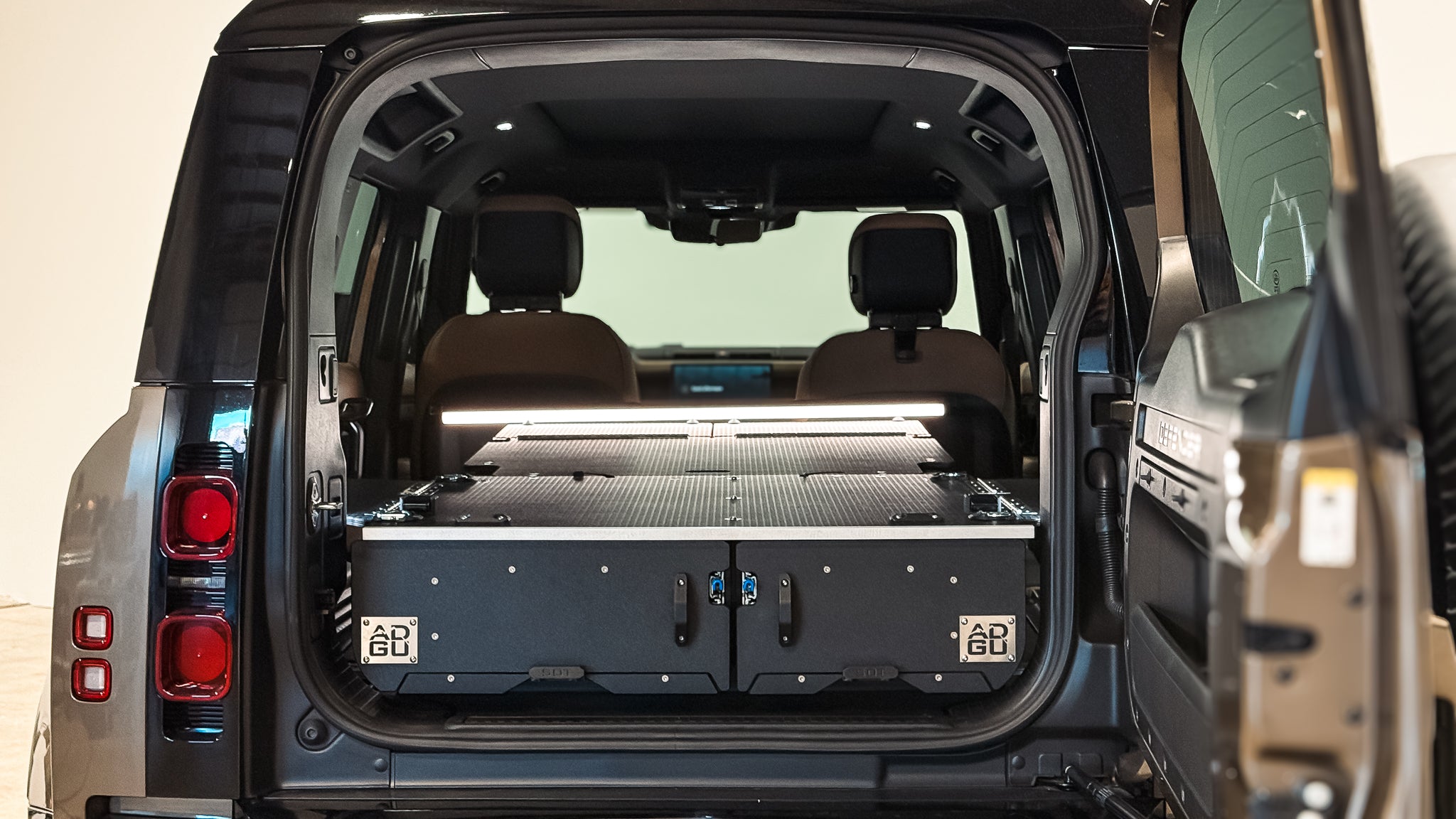 defender rear drawers